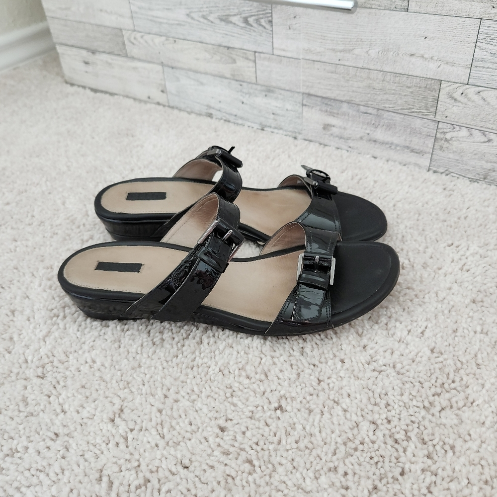 Ecco Classy & Comfortable Black Patent Buckle Slide Sandals - Picture 2 of 7